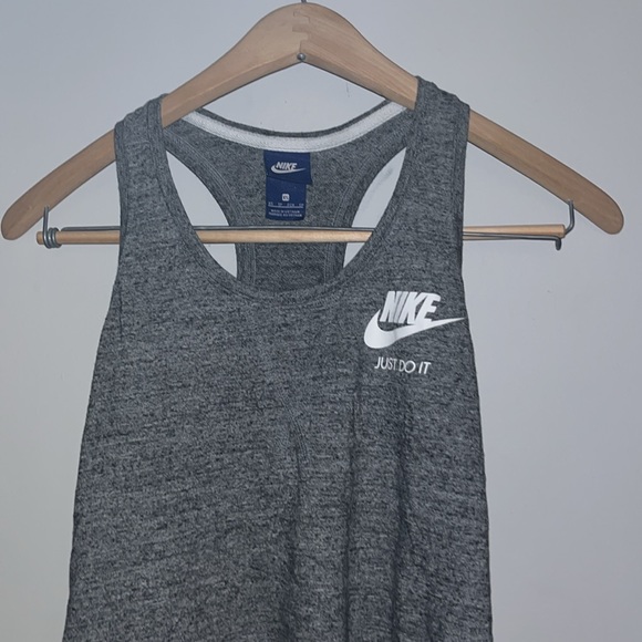 Nike Just Do It Swoosh Scoop Neck Racerback Tank Top Workout Training Top - Picture 2 of 6